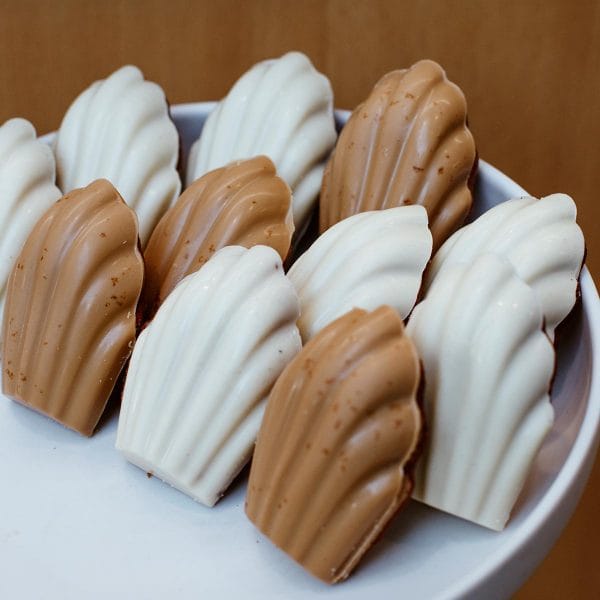 6 unidades Madeleine bañadas en chocolate