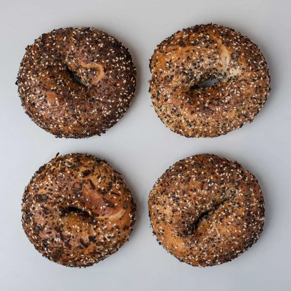 6 Unidades Bagel Everything con mix de semillas - Image 2